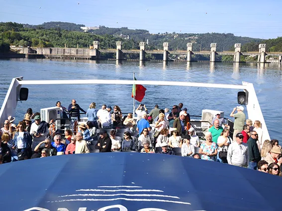 Passeio de cruzeiro